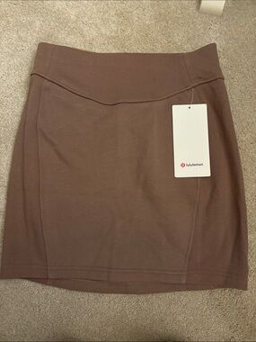 lululemon Mauve-Brown Scuba HR Mini Skirt - S